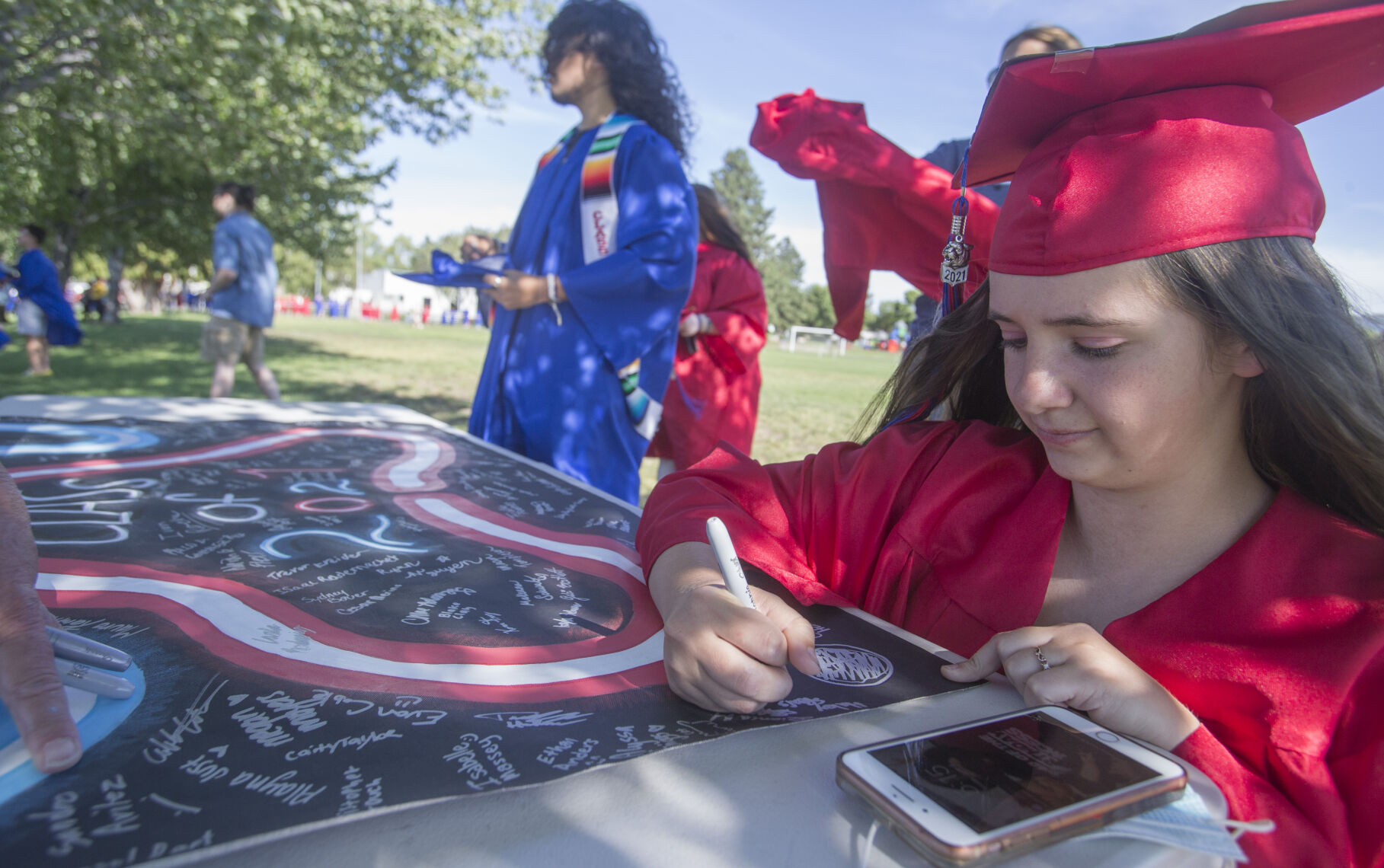 210605-newslocal-graduations 005.JPG